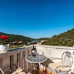 Castello شقة *