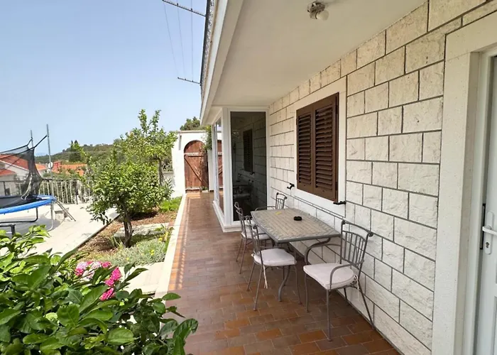 Castello Apartamento *