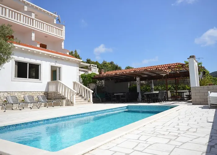 Castello 아파트 *