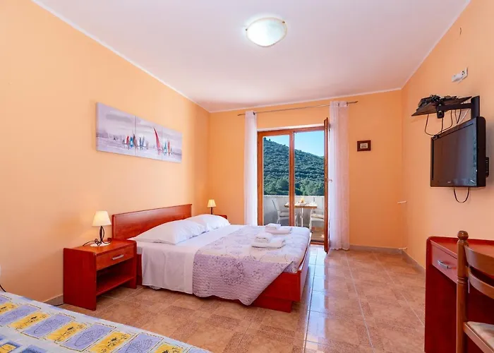 Castello Apartamento *