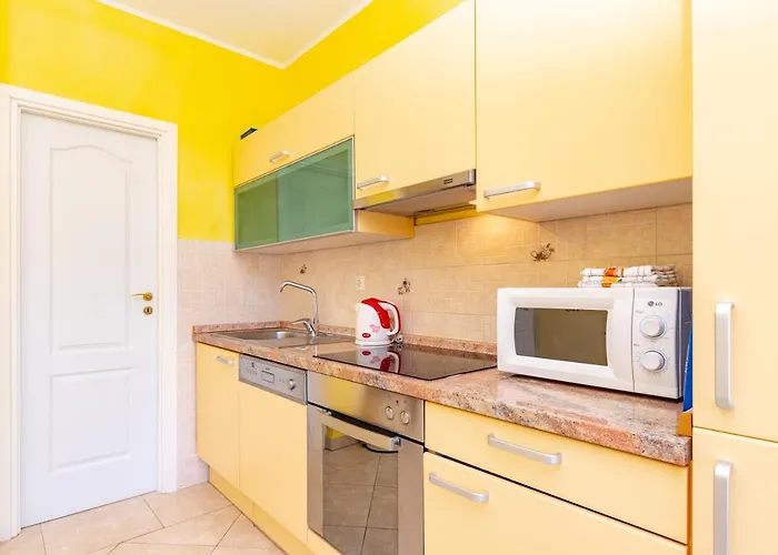 Castello Apartamento Zrnovo